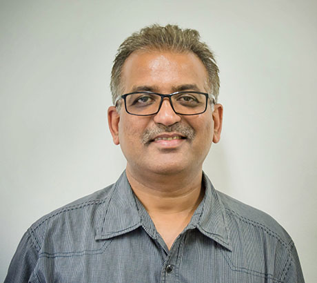 Dr. Minish Jain